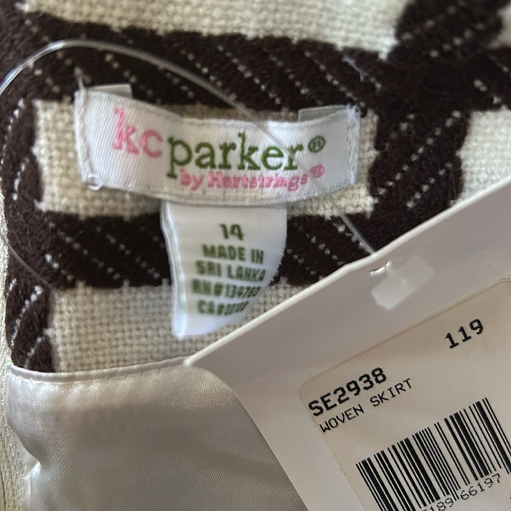 Plaid Brown & Off White Girl’s Skirt - Picture 4 of 6